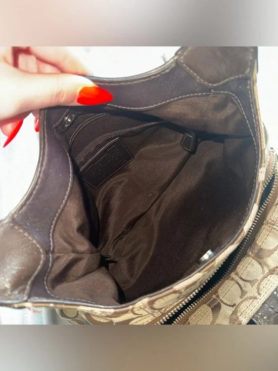 Coach Signature Soho Lynn Hobo Bag - Picture 12 of 16